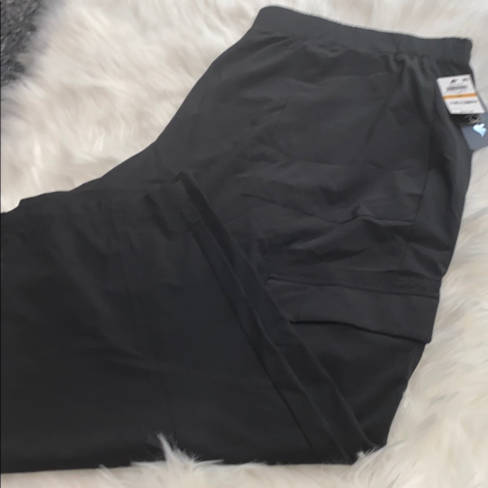 - Ideology
Plus Size Recycled Woven Cargo Pa… - Picture 4 of 4
